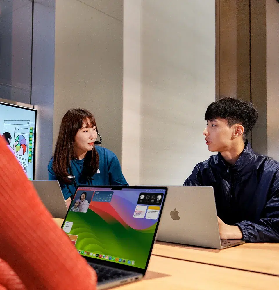 Free Macbooks for students